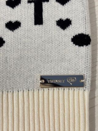Berretto Twinset Grigio con Cuori Neri