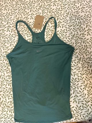 Camiseta Nike Dri-Fit Verde Talla M