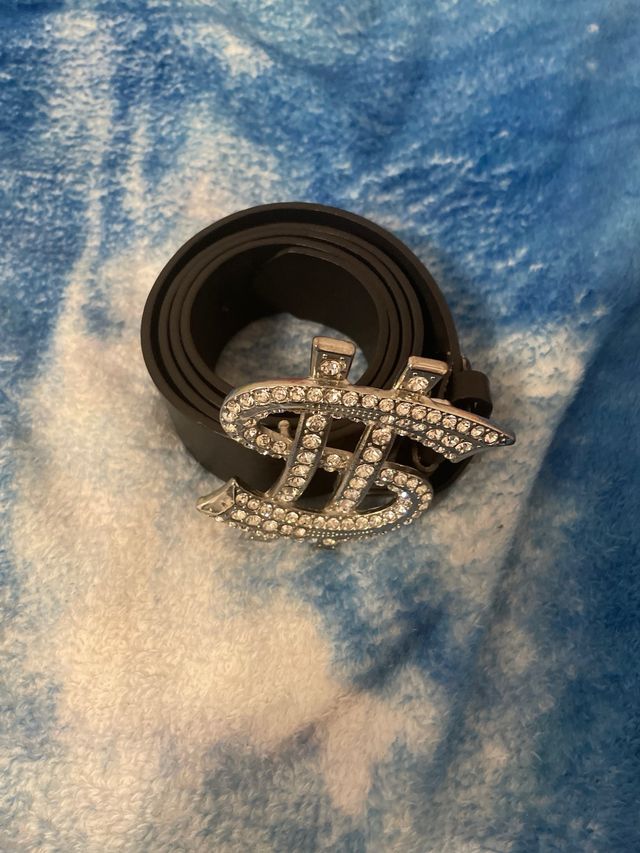 Cinturón de hombre con hebilla de dólar