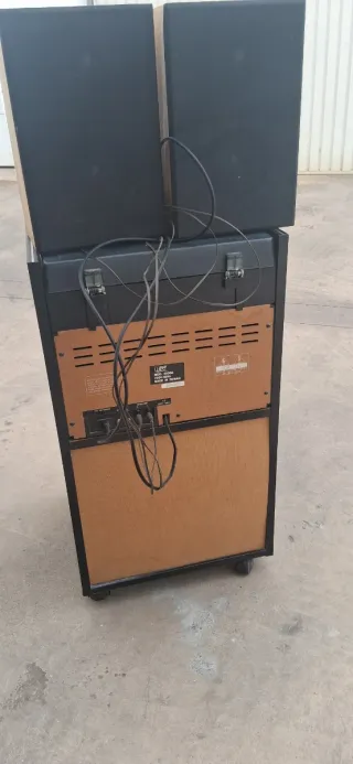 Giradischi, radio e cassette