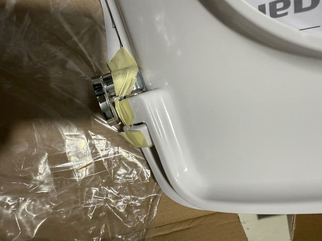 Asiento de inodoro blanco