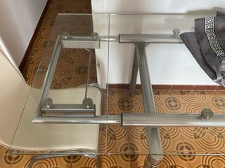 Mesa de cristal extensible