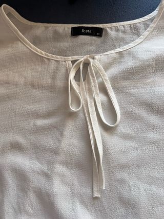 Blusa blanca manga volantes