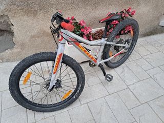Bicicleta Scott Scale IIjr24
