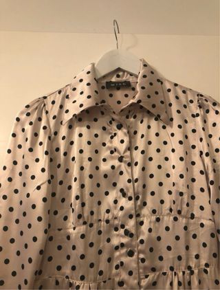 Abito rosa a pois in raso