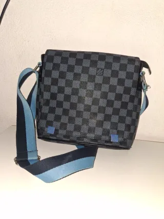 Riñonera Louis Vuitton Gris