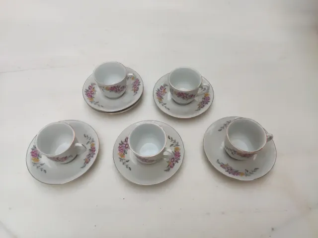 5 Tazas de Café de Porcelana Europea