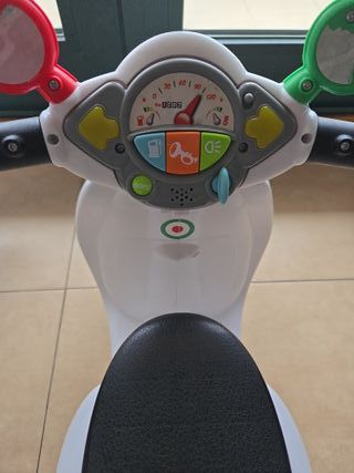 Moto Bebé Chicco Piaggio Vespa Blanca