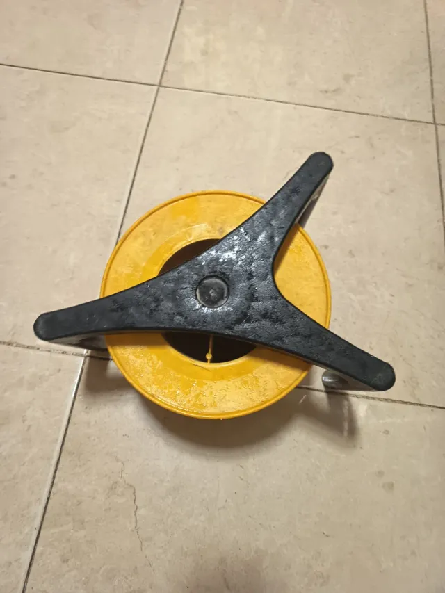 Rollo de luz extensible 220W de 23 metros