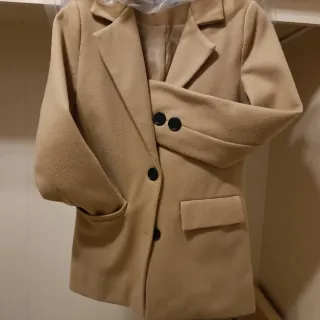 Cappottino corto color cammello