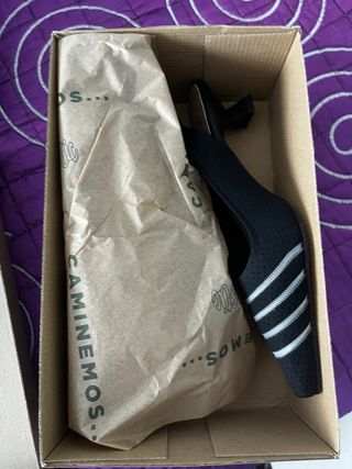 Zapatos Miss Elastic negros y blancos sin estrenar