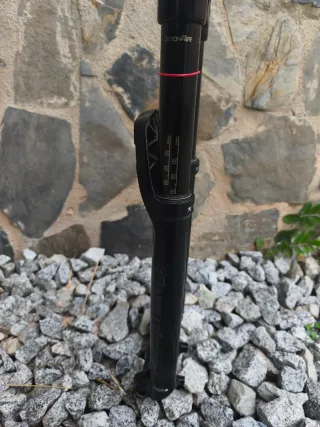 Horquilla Rockshox Revelation 29 150mm