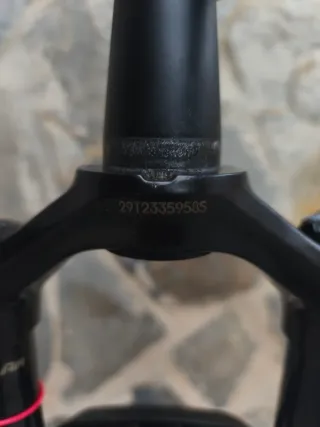 Horquilla Rockshox Revelation 29 150mm