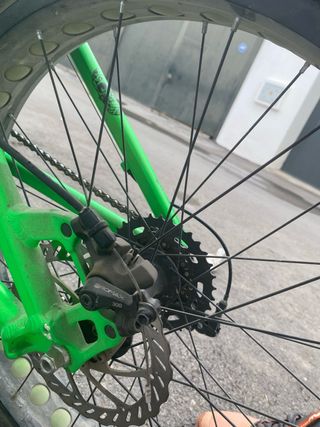 Bicicleta 7 marchas frenos disco