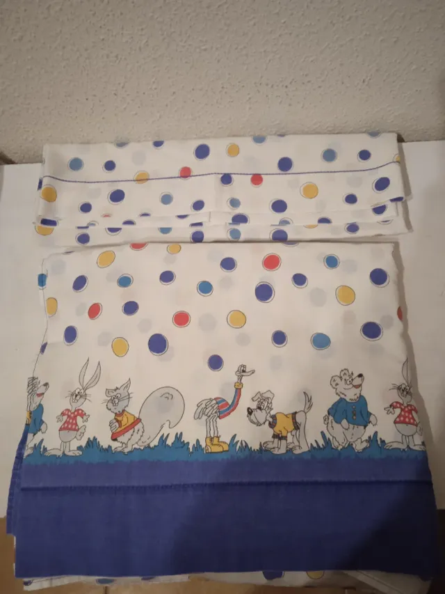 Juego sábanas infantil animales y lunares