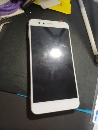 Huawei P10 Lite a schermo intero