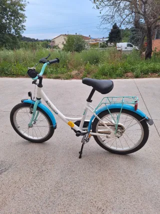 Bicicleta infantil azul