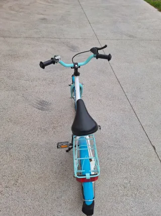 Bicicleta infantil azul