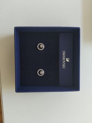 Pendientes Swarovski sin estrenar.