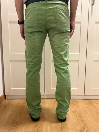 Pantalón chino verde hombre