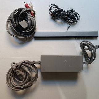 Nintendo Wii + Controller + 4 Giochi + Accessori