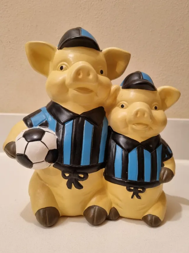 Salvadanaio terracotta maialini calcio