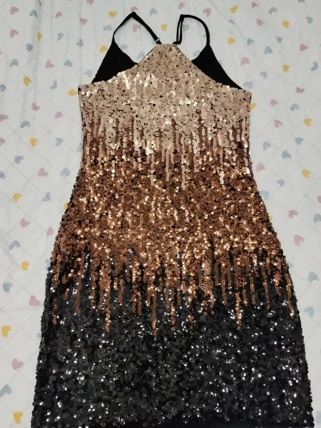 Vestido de fiesta con lentejuelas