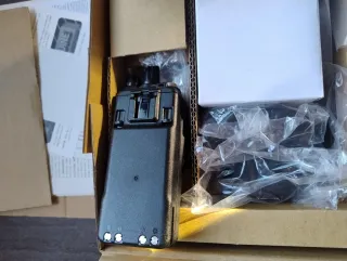 Walkie ICOM ic- F1000 VHF en caja