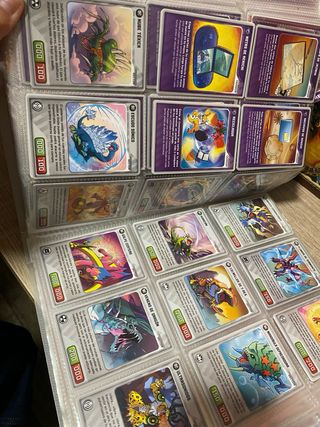 Álbum cromos Invizimals Desafíos Ocultos