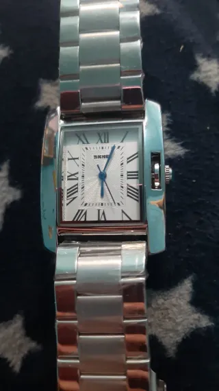 Reloj SKMEI Mujer Plata y Blanco
