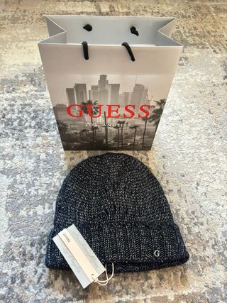 Berretto Guess grigio 