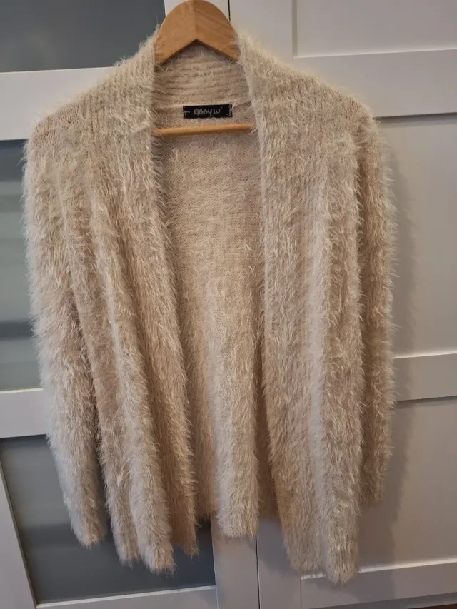 Abrigo pelo Booylu beige talla única