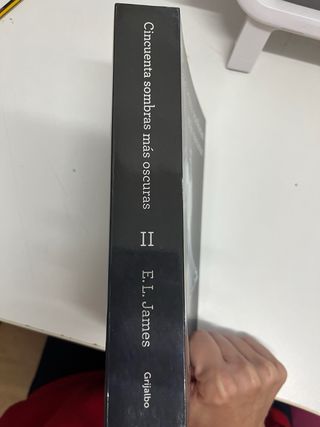 Cincuenta sombras más oscuras E.L. James