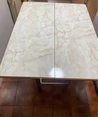 Mesa de cocina extensible con cajón