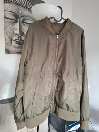 Chaqueta Bomber Verde Oliva