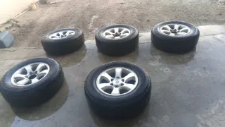 Llantas Toyota Land Cruiser