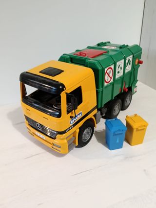 Camion della spazzatura Bruder 4143