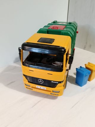 Camion della spazzatura Bruder 4143