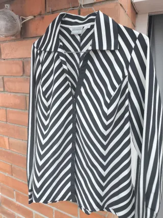 Camisa Venca Rayas Blanco y Negro Talla 42