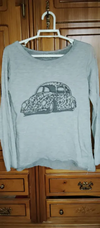 Camiseta chica con brillos