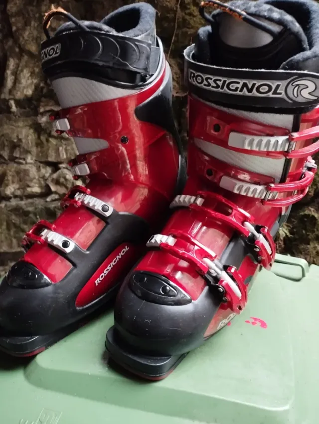 Botas de esquí Rossignol rojas. Modelo open srx.