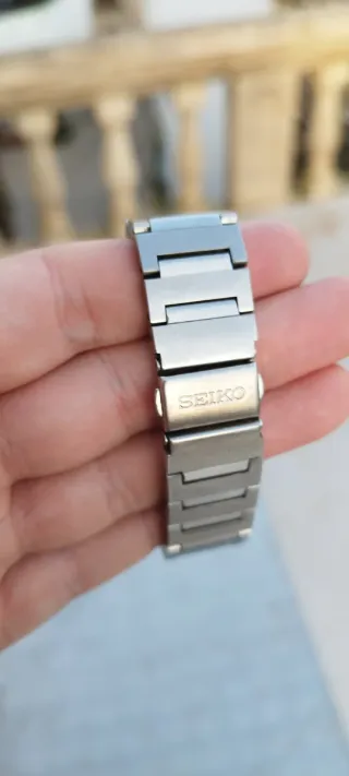 Reloj Seiko Quartz V782-5C30