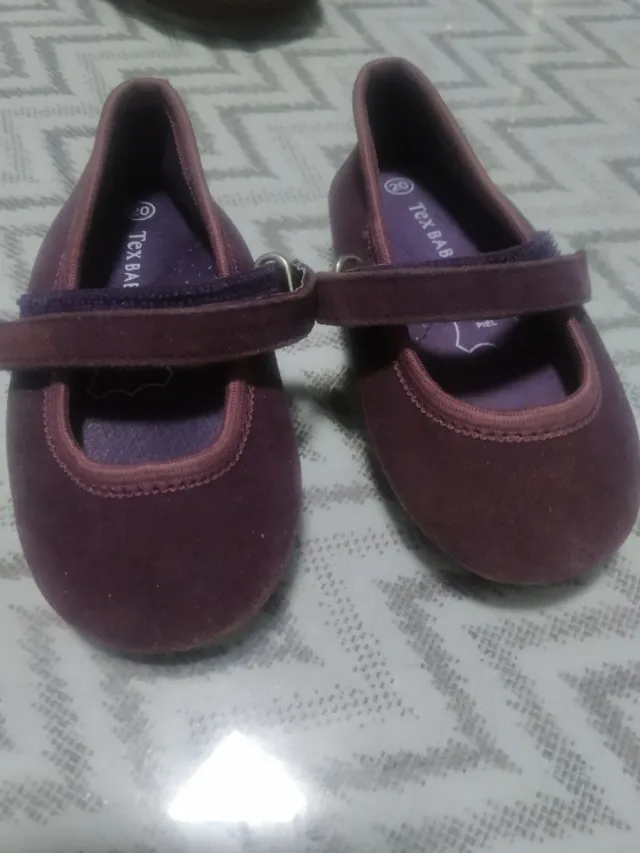 Zapatos bebé niña talla 20