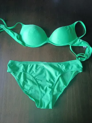 Bikini verde brillante