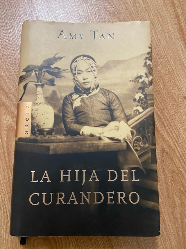 La Hija Del Curandero / The Bonesetter's Daught...