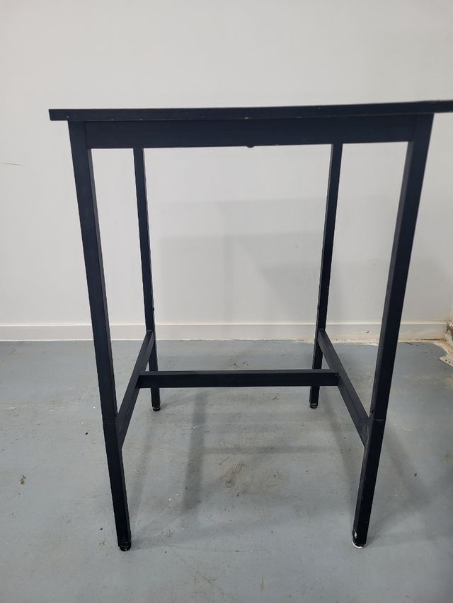 Mesa alta de madera negra, 1,20 aproximadamente