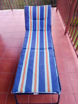 Tumbona plegable rayas azul y naranja