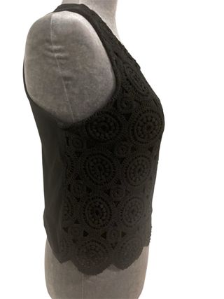 Top negro Stradivarius encaje