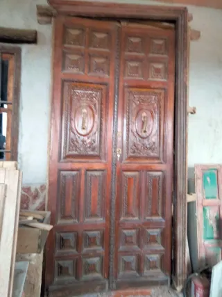 Puerta doble madera maciza antigua