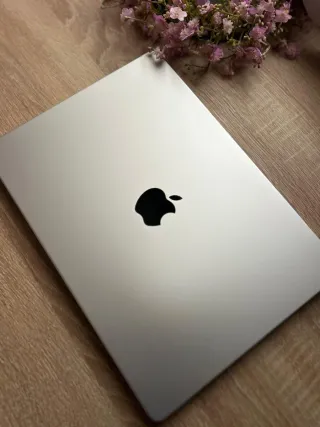 MacBook Pro 14 M1 512GB SSD 16GB RAM